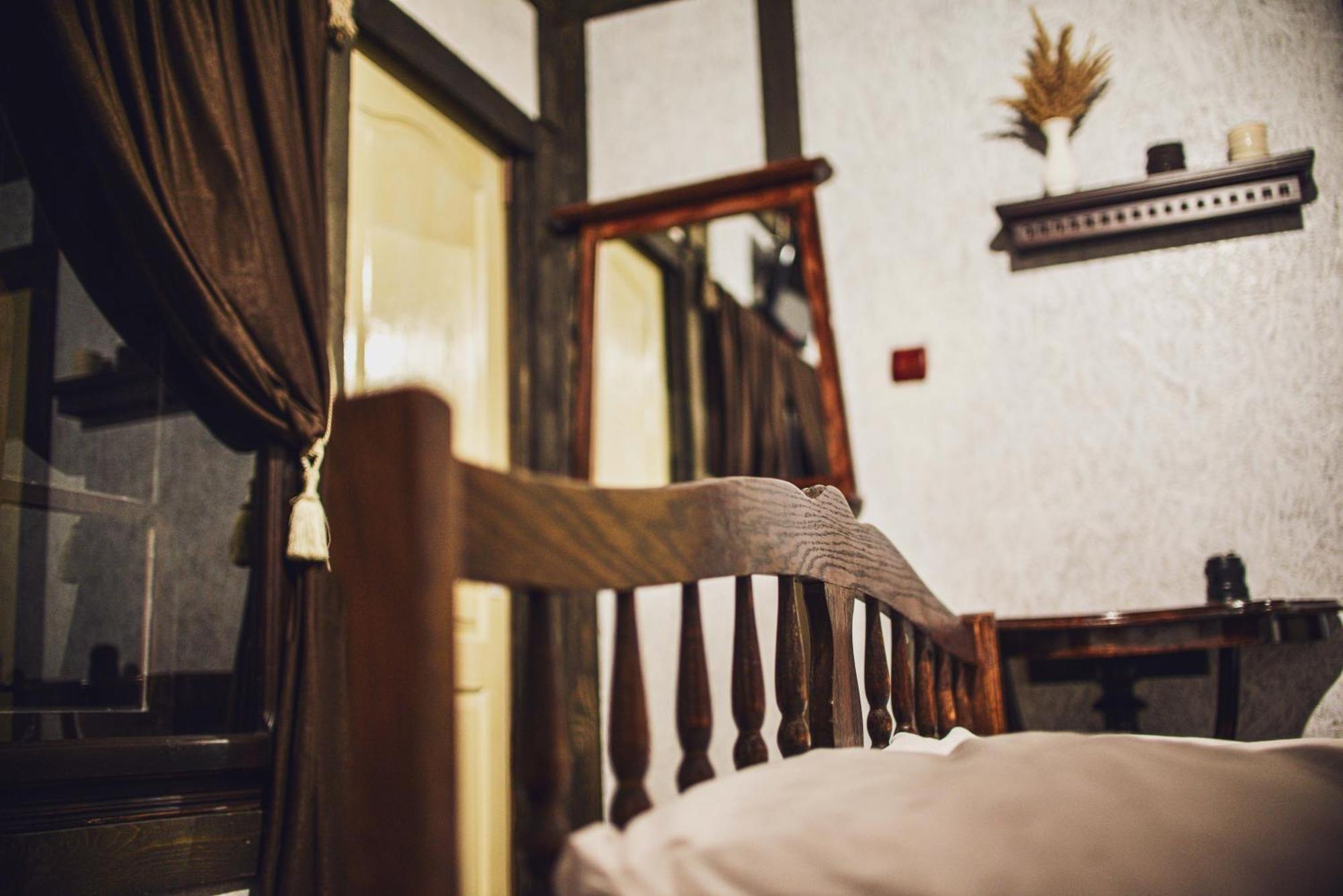 Camere De Inchiriat Pasi Liberi Tău Bistra Esterno foto